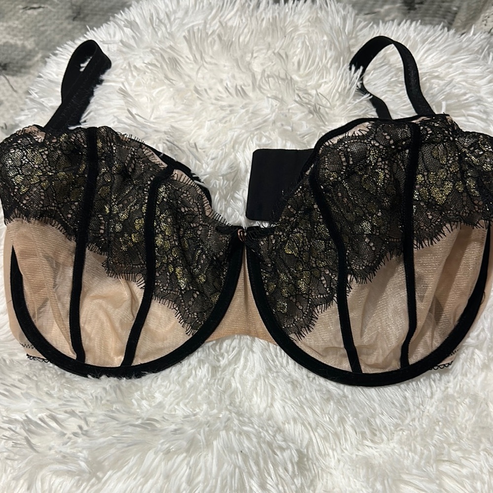 Black and Gold Lace Underwire Bra